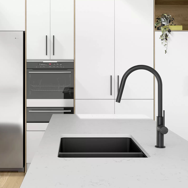 phoenix-vivid-slimline-pull-out-sink-mixer_lifestyle_5