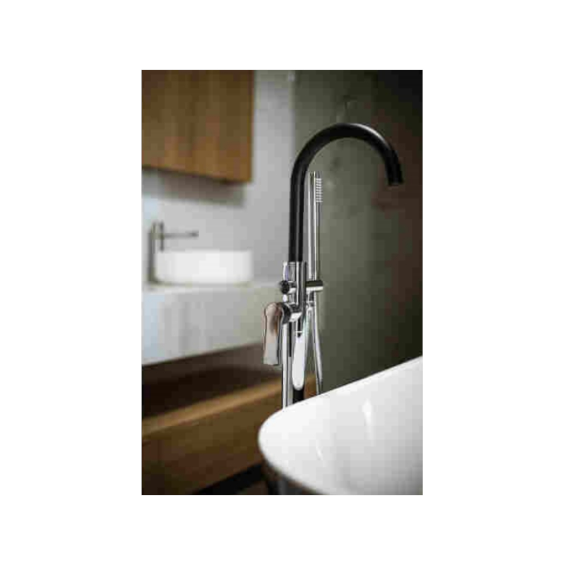 millennium-akemi-bath-filler-with-handshower_ChromeMatteBlack