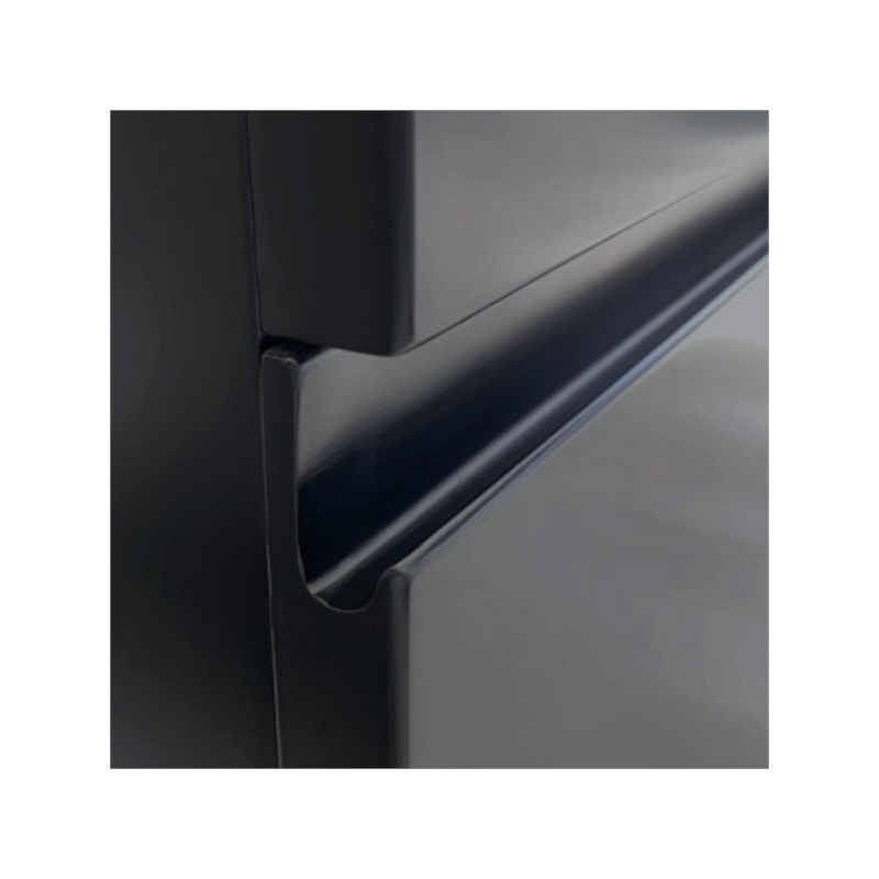 U-shape fingerpull channel